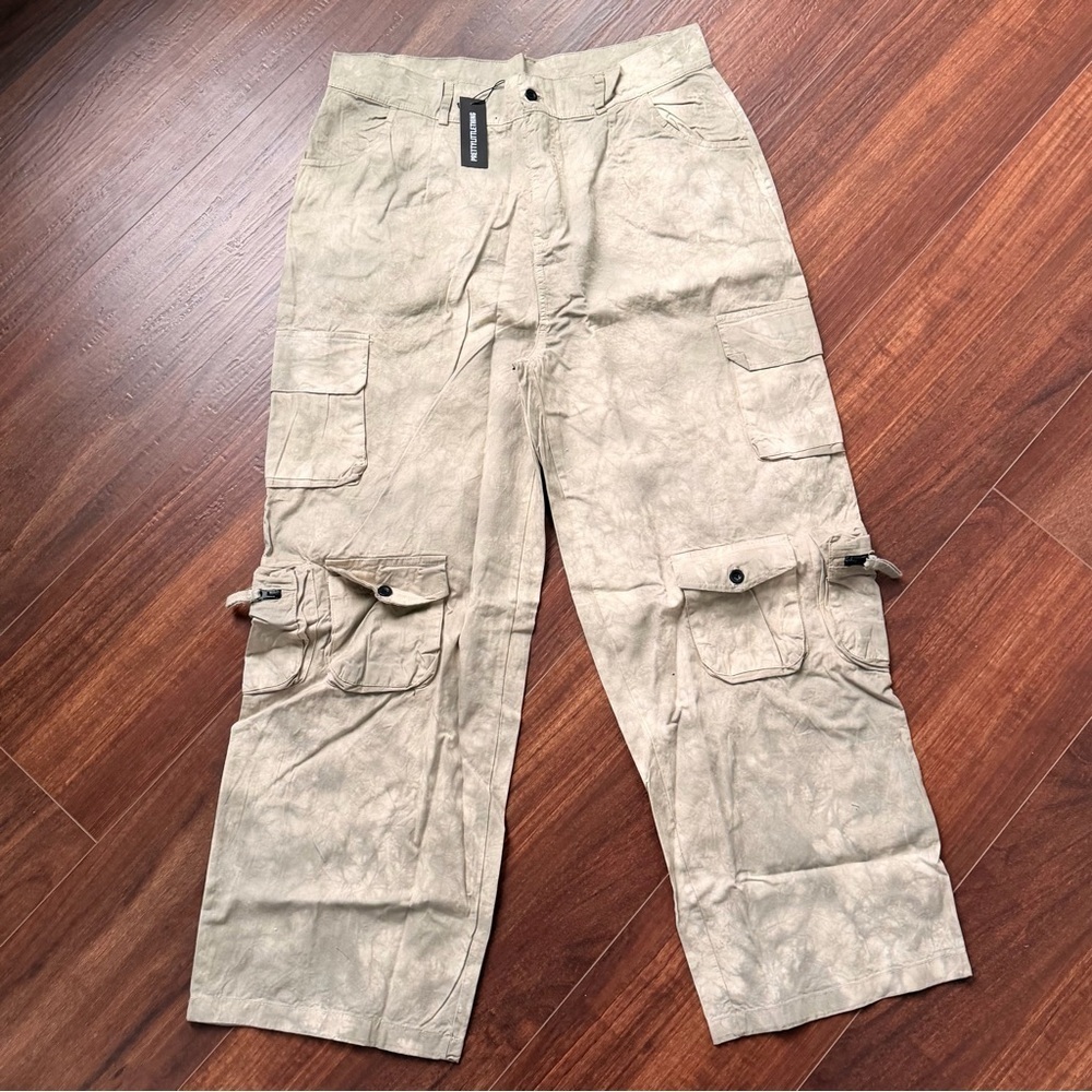 NWT PRETTYLITTLETHING Plus Camo Pocket Detail Cargo Trouser